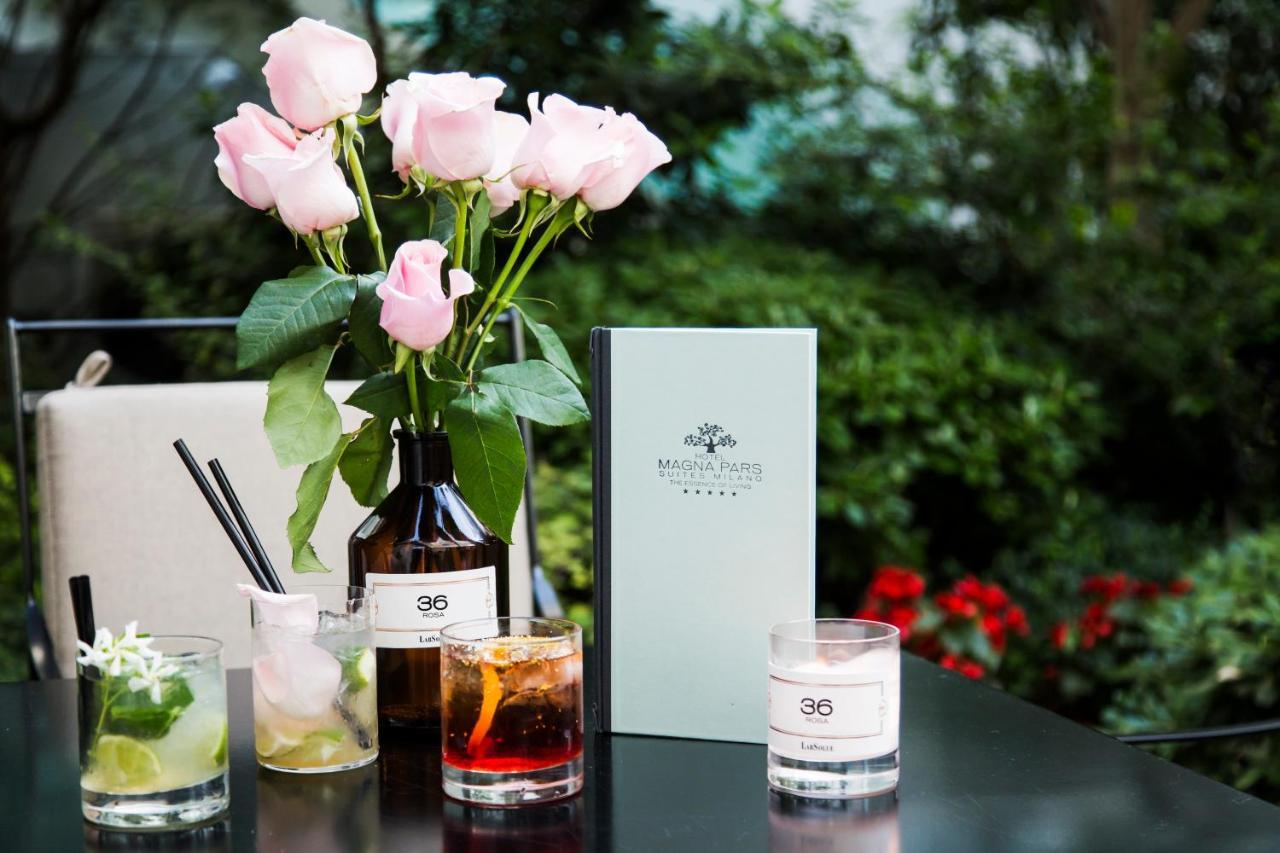 마그나 파스 이 호텔 어 퍼퓸 밀라노 외부 사진 Drinks at the Mandarin Oriental Bar